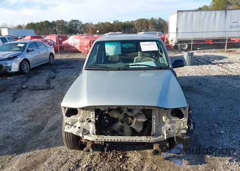 2002 Toyota Tacoma from USA, damaged, VIN 5TEVL52NX2Z888665